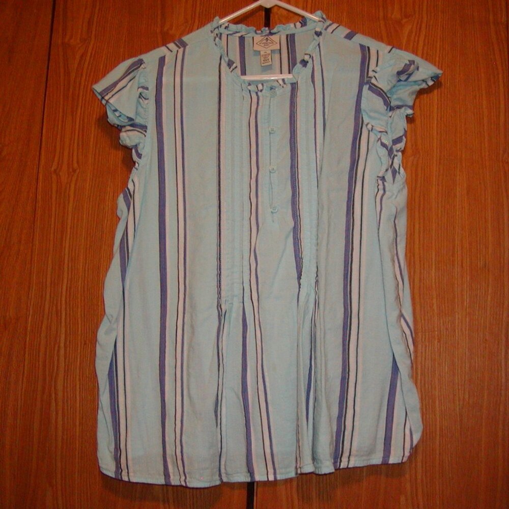 Ruffle sleeve shirt